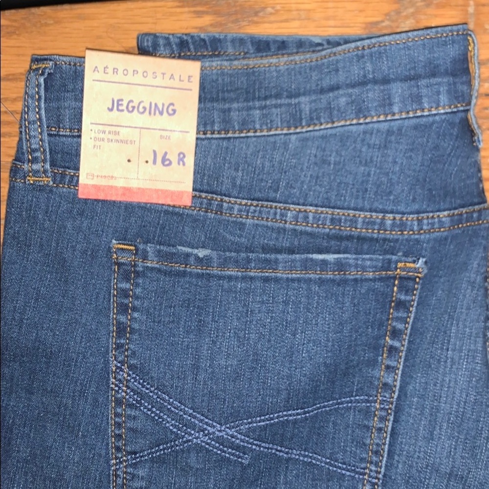 NWT Aeropostale Stretchy Jeans